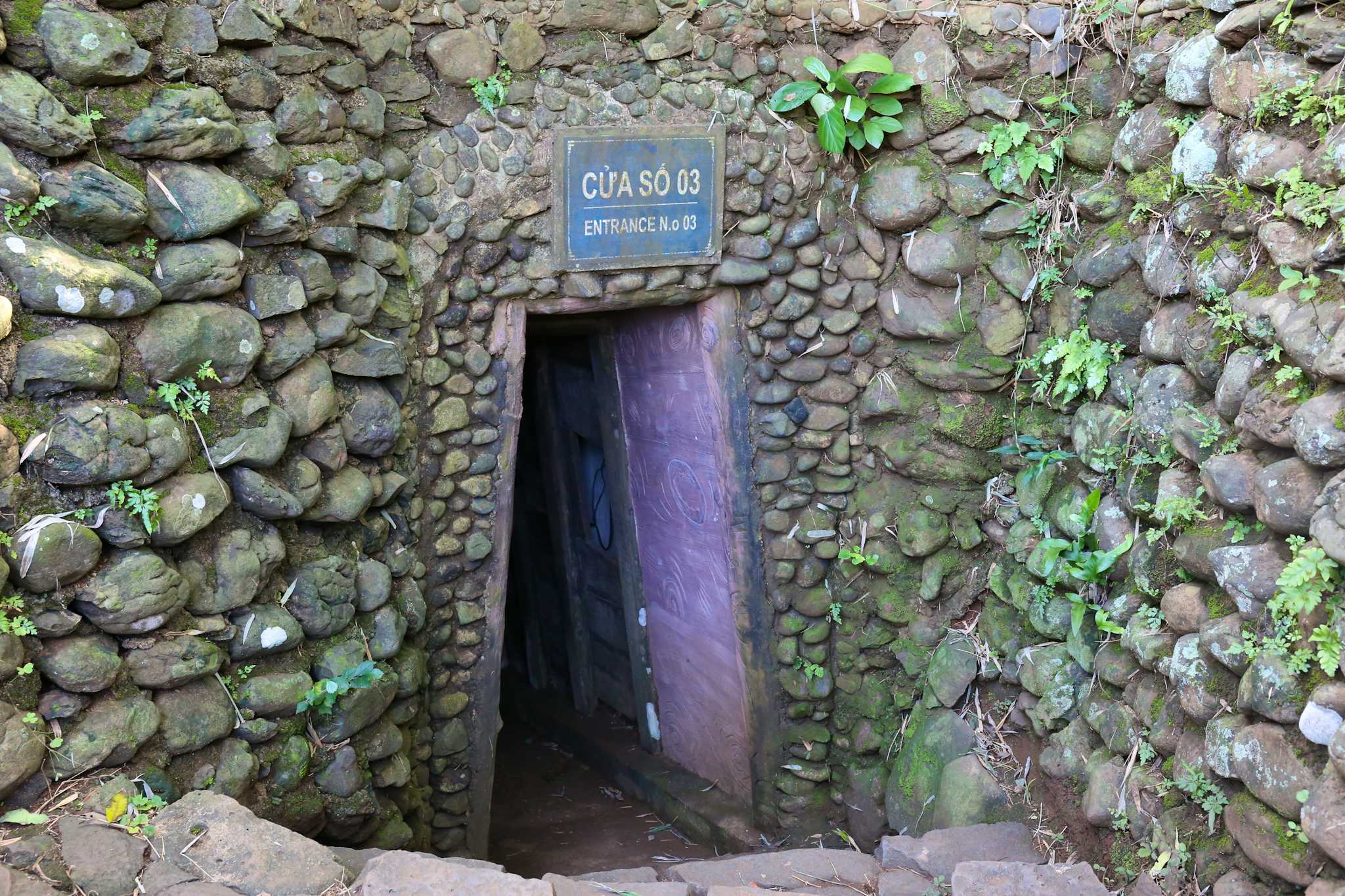 Vinh Moc Tunnels