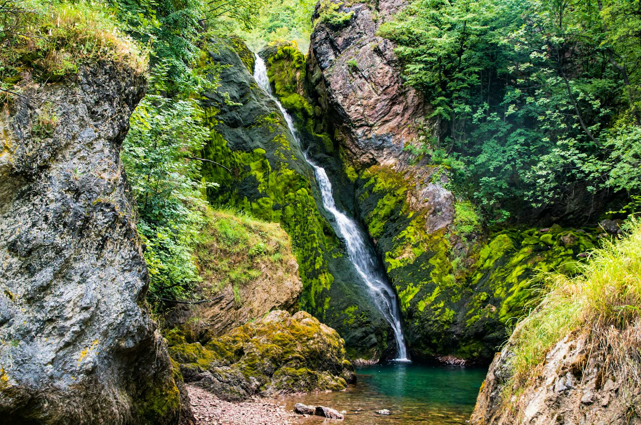 Weißer Drin-Wasserfall